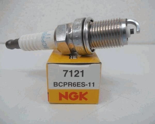 Свеча зажигания 7121 · NGK BCPR6ES11